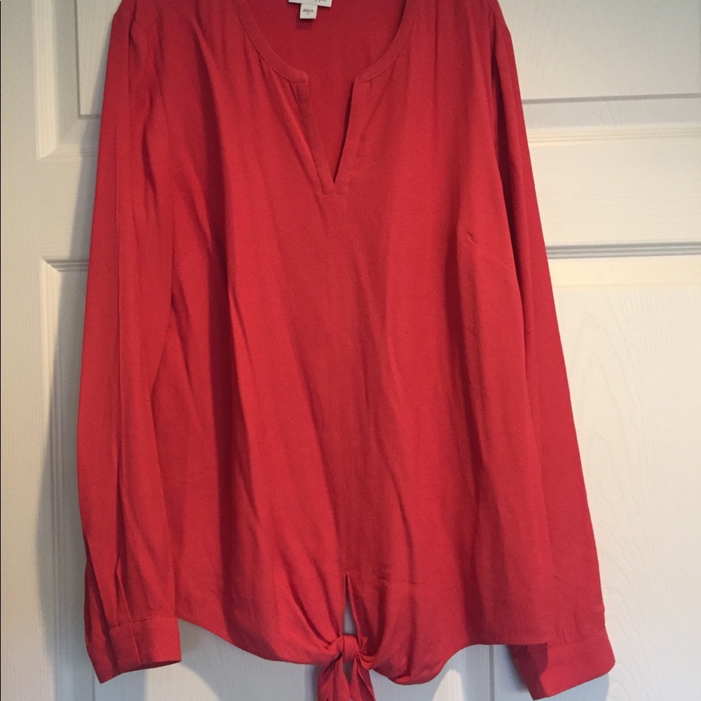 Bright pink, long sleeve blouse. ✨